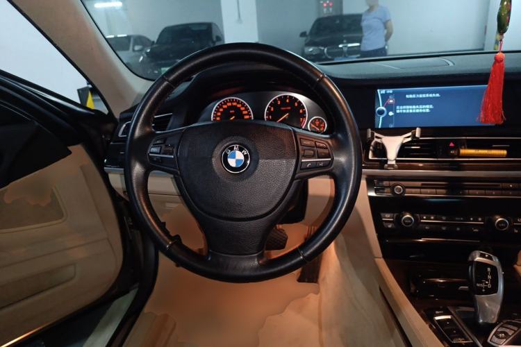 Used BMW 7 Series 2009 740Li Leading Model Steering Wheel