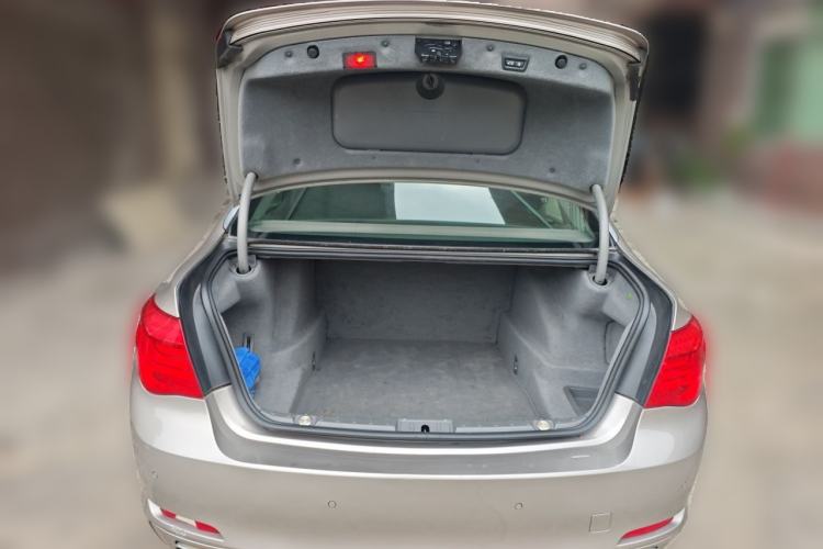 Used BMW 7 Series 2009 740Li Luxury Model Trunk