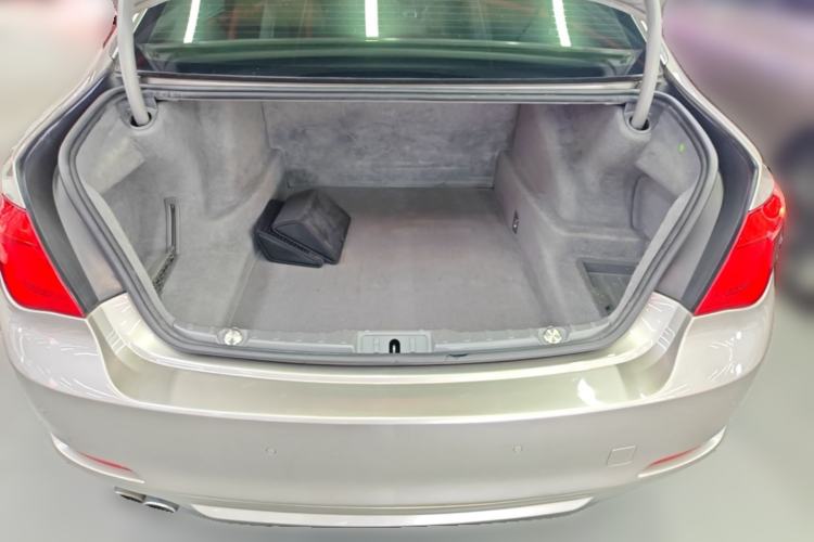 Used BMW 7 Series 2009 730Li Leading Model Trunk