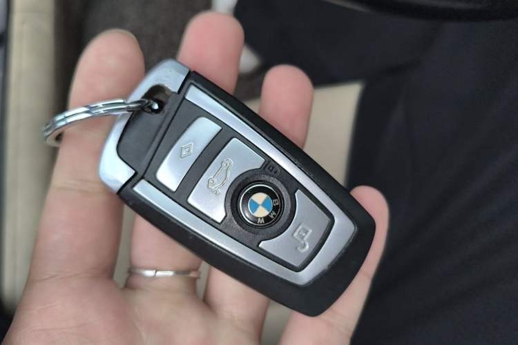 Used BMW 7 Series 2009 740Li Leading Model Vehicle Key
