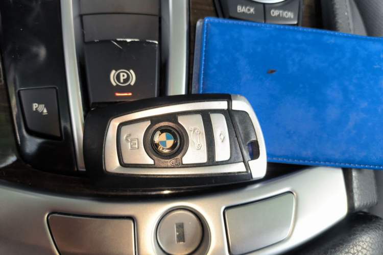 Used BMW 7 Series 2009 730Li Luxury Model Vehicle Key