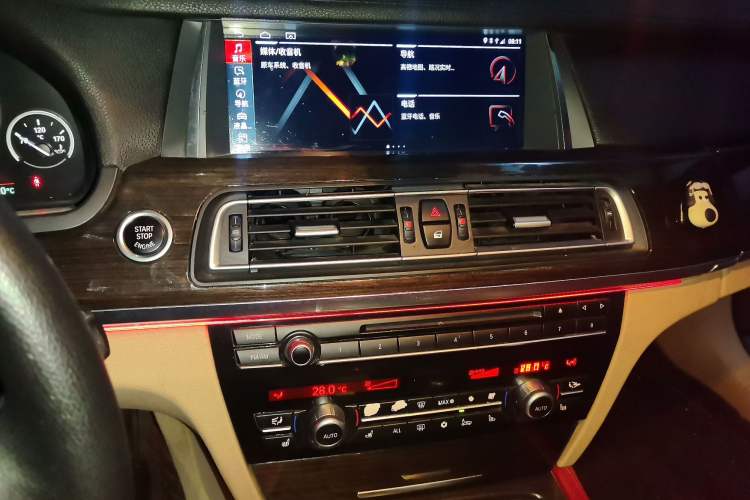 Used BMW 7 Series 2009 730Li Luxury Model Audio And AC Panel