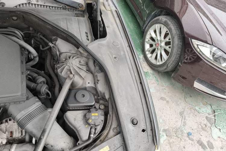 Used BMW 7 Series 2009 740Li Leading Model Engine Bay Left