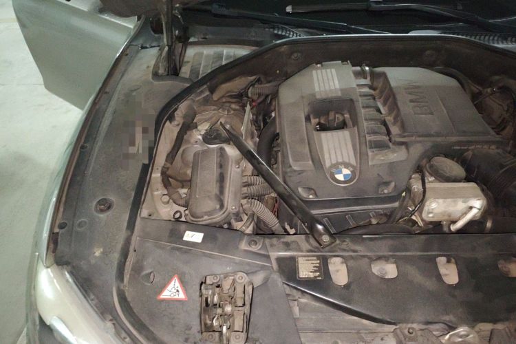 Used BMW 7 Series 2009 740Li Leading Model Engine Bay Right