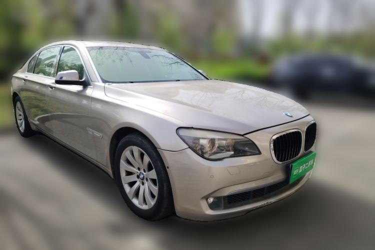 Used BMW 7 Series 2009 740Li Luxury Model Front Right 45 Deg