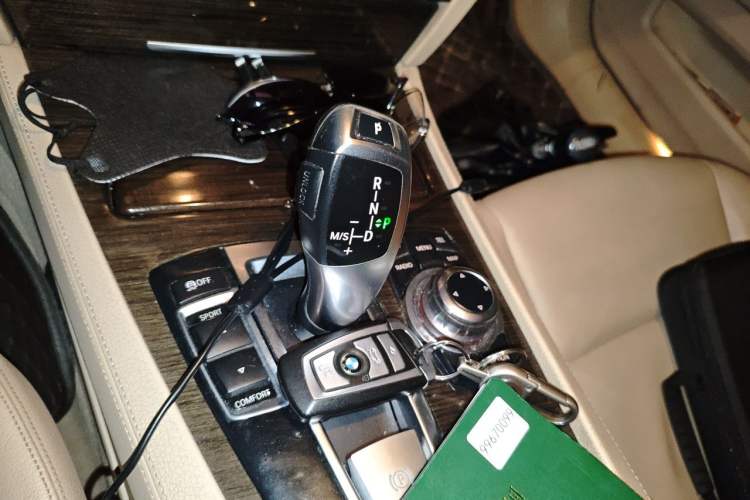 Used BMW 7 Series 2009 740Li Leading Model Gear Lever