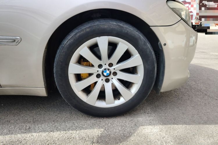 Used BMW 7 Series 2009 740Li Luxury Model Right Front Wheel Hub