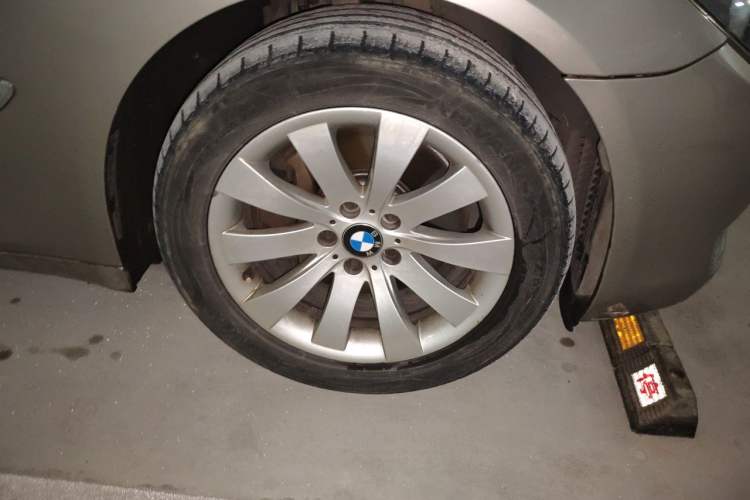 Used BMW 7 Series 2009 740Li Leading Model Right Front Wheel Hub