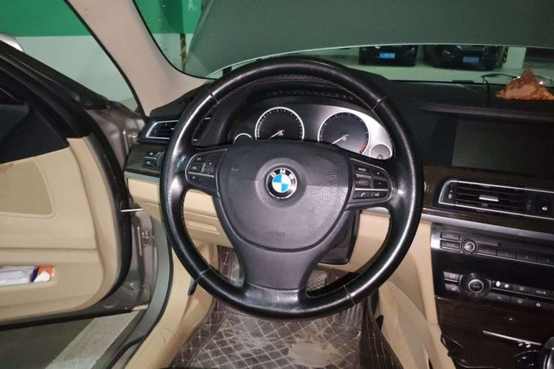 Used BMW 7 Series 2009 740Li Leading Model Steering Wheel