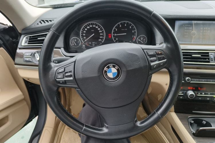 Used BMW 7 Series 2009 740Li Leading Model Steering Wheel