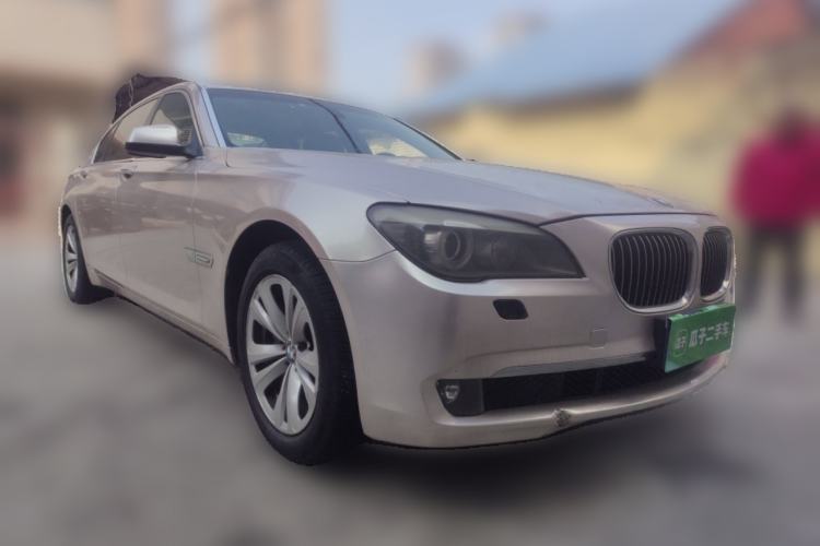 Used BMW 7 Series 2009 730Li Luxury Model Front Right 45 Deg