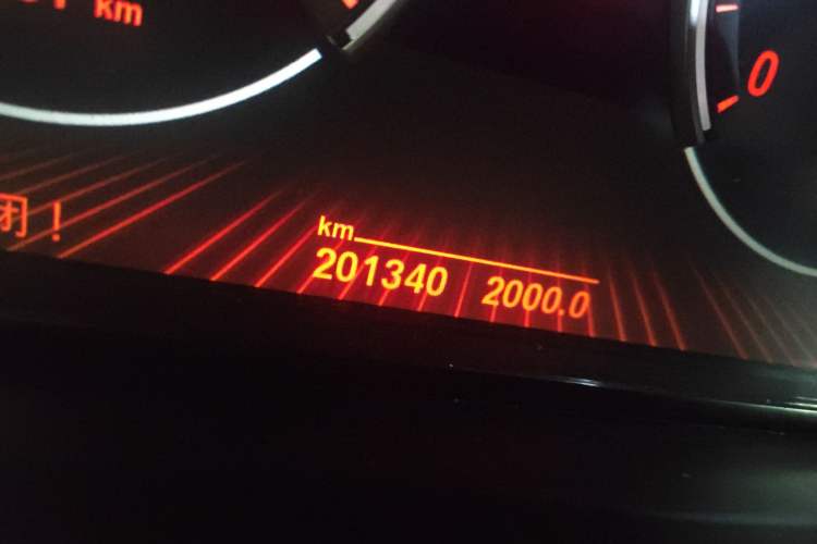 Used BMW 7 Series 2009 730Li Luxury Model Odometer Close Up