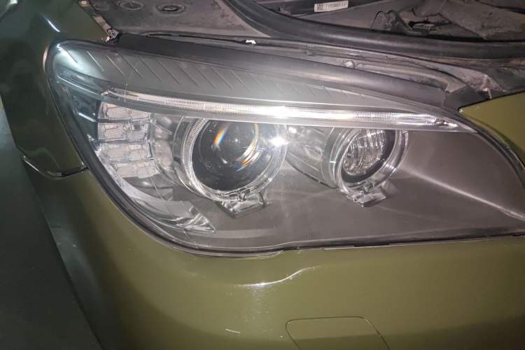 Used BMW 7 Series 2009 730Li Luxury Model Right Front Headlight