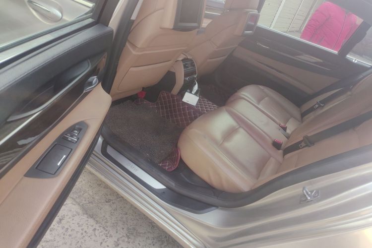 Used BMW 7 Series 2009 730Li Luxury Model Left Rear Seat