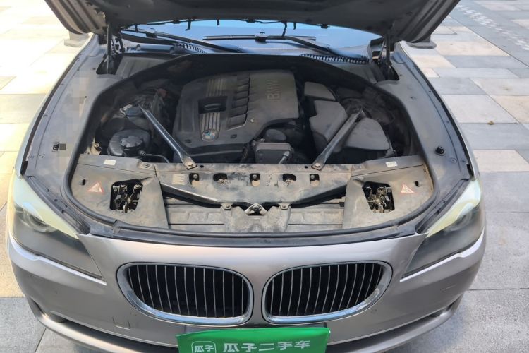Used BMW 7 Series 2009 730Li Leading Model Engine Bay