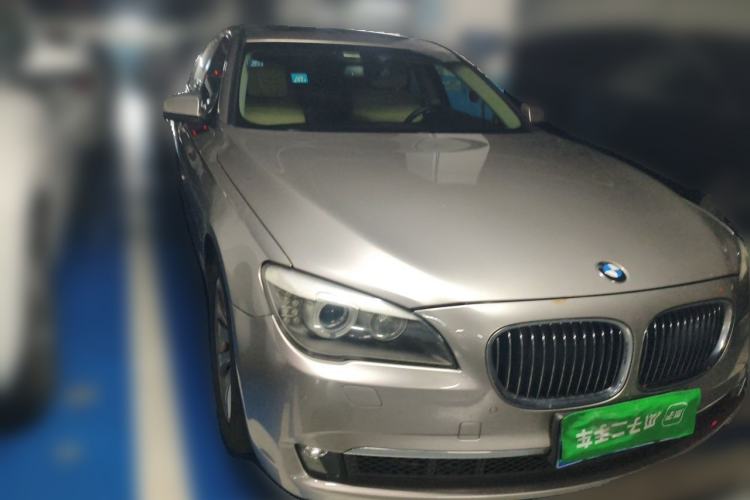 Used BMW 7 Series 2009 740Li Leading Model Front Right 45 Deg
