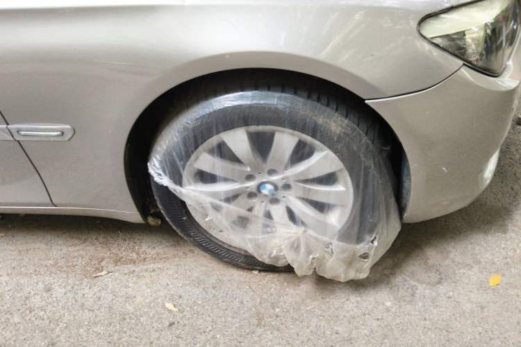 Used BMW 7 Series 2009 740Li Leading Model Right Front Wheel Hub