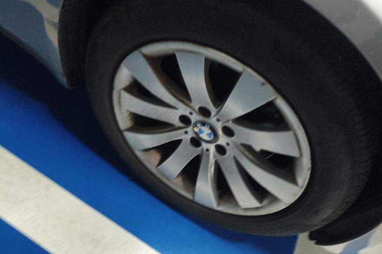Used BMW 7 Series 2009 740Li Leading Model Right Front Wheel Hub