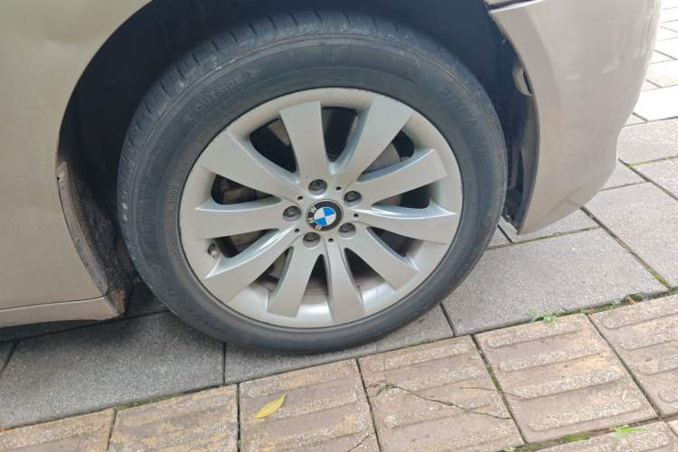 Used BMW 7 Series 2009 740Li Leading Model Right Front Wheel Hub