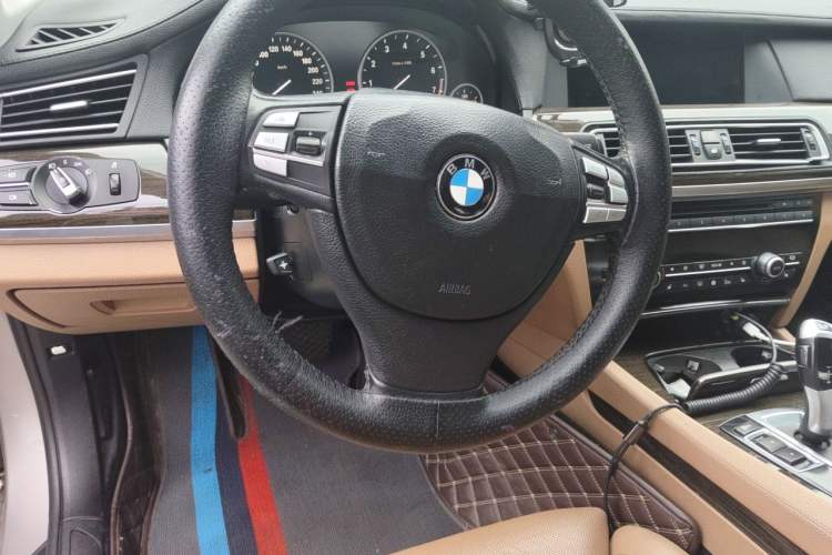 Used BMW 7 Series 2009 730Li Leading Model Steering Wheel