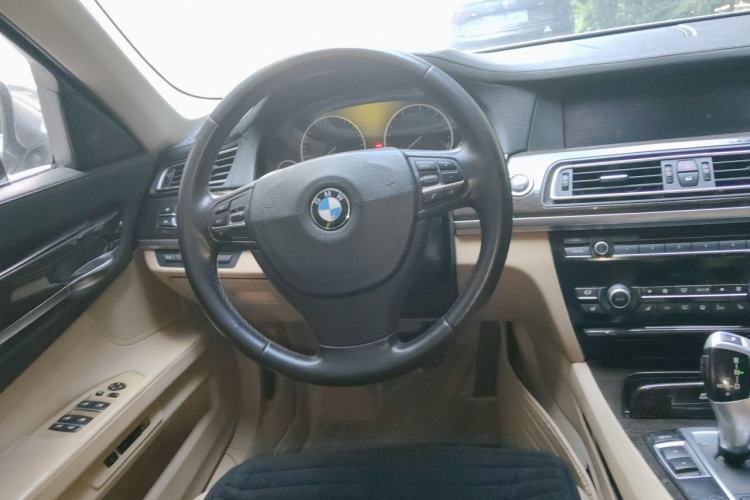 Used BMW 7 Series 2009 740Li Leading Model Steering Wheel