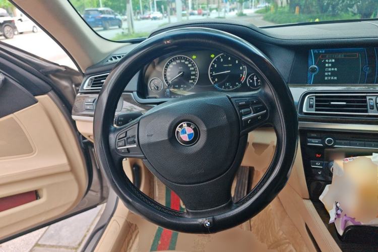 Used BMW 7 Series 2009 740Li Leading Model Steering Wheel