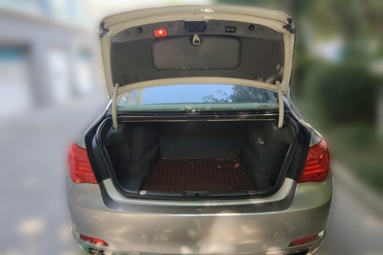 Used BMW 7 Series 2009 740Li Leading Model Trunk