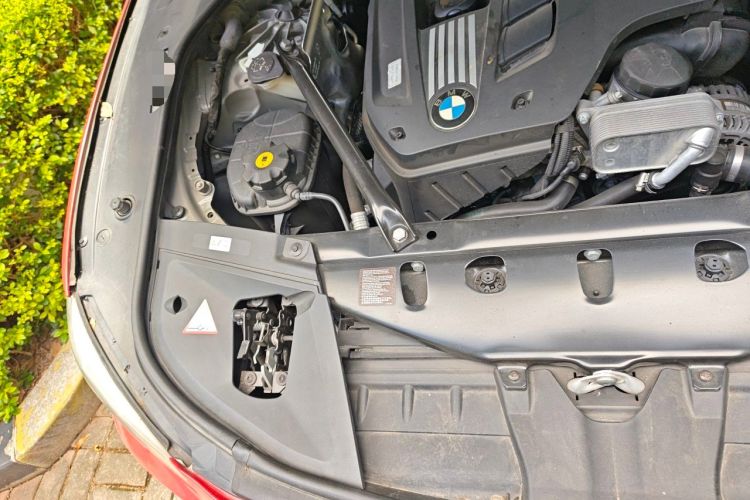 Used BMW 7 Series 2009 730Li Luxury Model Engine Bay Right