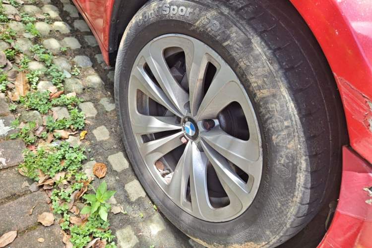 Used BMW 7 Series 2009 730Li Luxury Model Right Front Wheel Hub