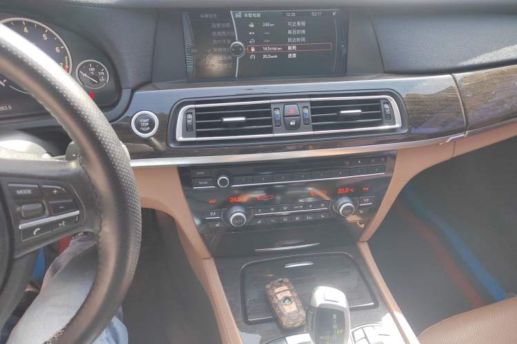 Used BMW 7 Series 2009 730Li Luxury Model Audio And AC Panel