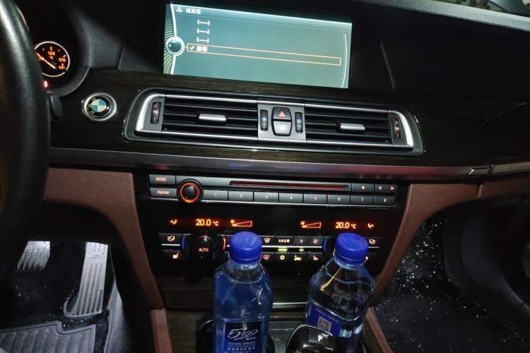 Used BMW 7 Series 2009 740Li Luxury Model Audio And AC Panel