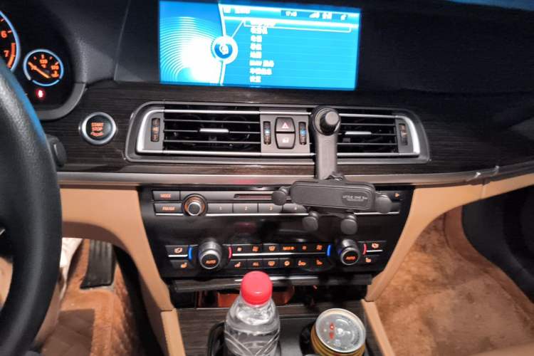 Used BMW 7 Series 2009 740Li Luxury Model Audio And AC Panel
