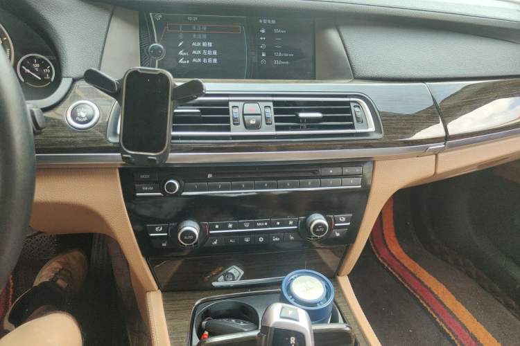 Used BMW 7 Series 2009 740Li Leading Model Audio And AC Panel