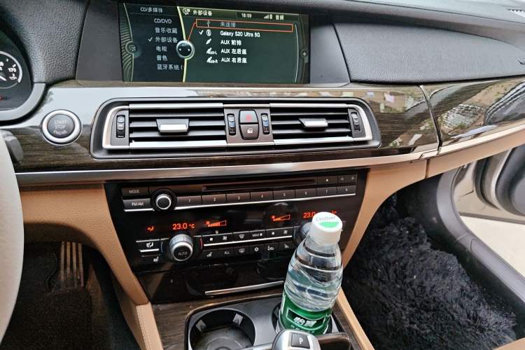 Used BMW 7 Series 2009 740Li Luxury Model Audio And AC Panel
