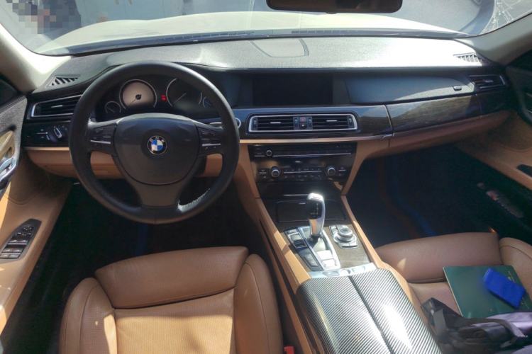Used BMW 7 Series 2009 730Li Luxury Model Center Console
