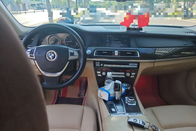 Used BMW 7 Series 2009 740Li Leading Model Center Console