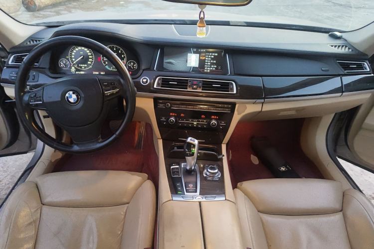 Used BMW 7 Series 2009 730Li Leading Model Center Console