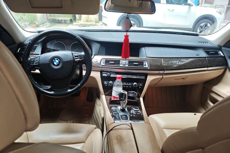 Used BMW 7 Series 2009 740Li Luxury Edition Center Console