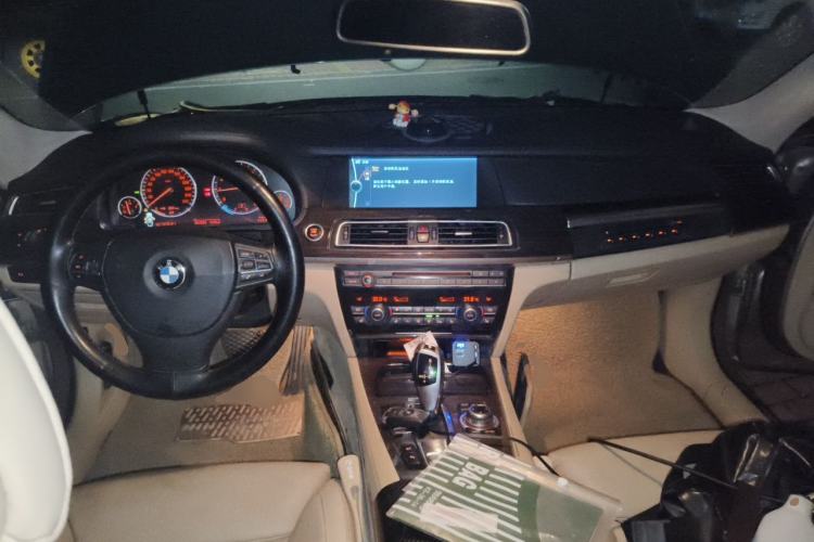 Used BMW 7 Series 2009 740Li Leading Model Center Console