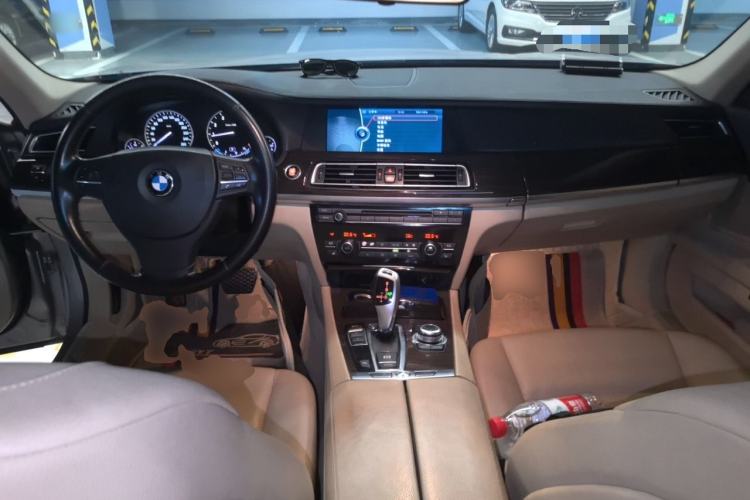 Used BMW 7 Series 2009 740Li Leading Model Center Console