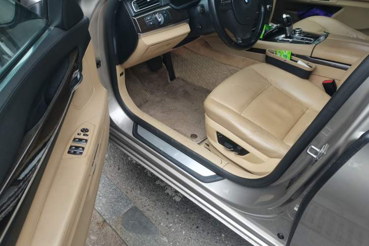 Used BMW 7 Series 2009 740Li Leading Model Driver Seat