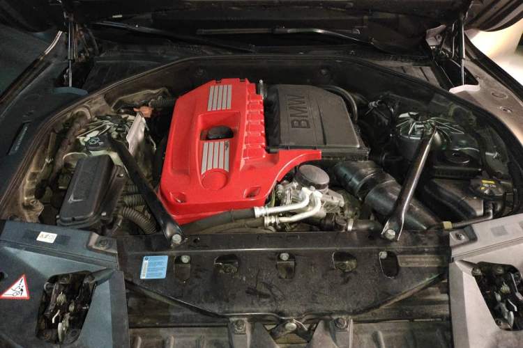 Used BMW 7 Series 2009 740Li Luxury Model Engine Bay