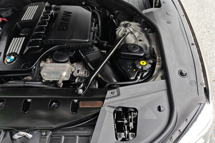 Used BMW 7 Series 2009 740Li Leading Model Engine Bay Left