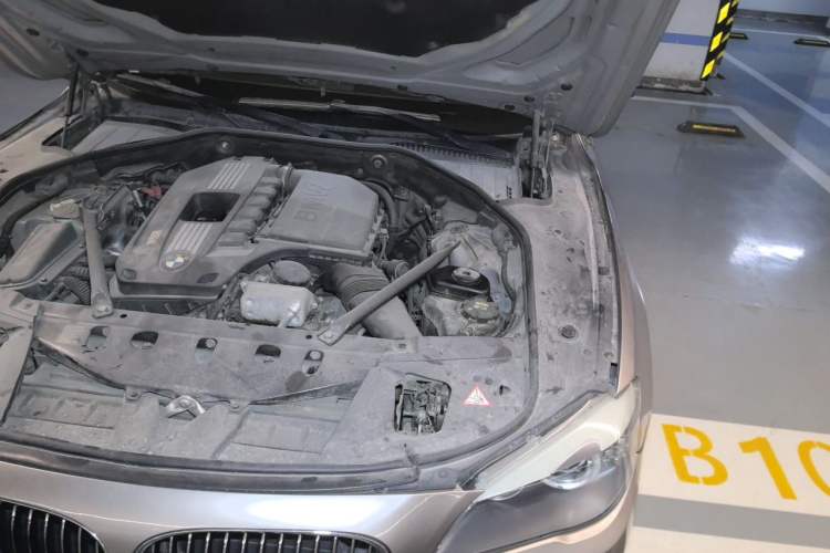Used BMW 7 Series 2009 740Li Leading Model Engine Bay Left