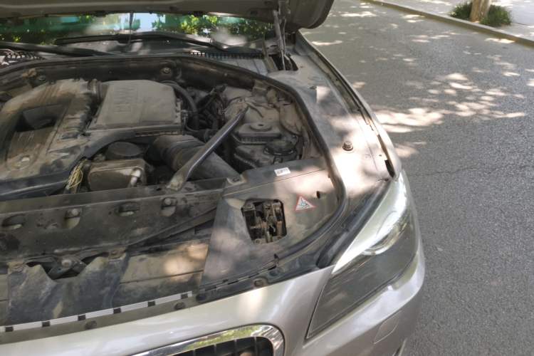 Used BMW 7 Series 2009 740Li Luxury Model Engine Bay Left
