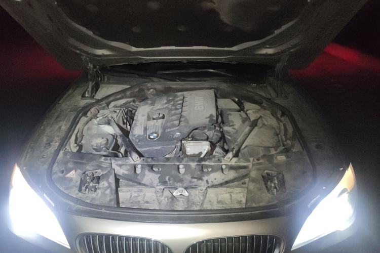 Used BMW 7 Series 2009 730Li Leading Model Engine Bay