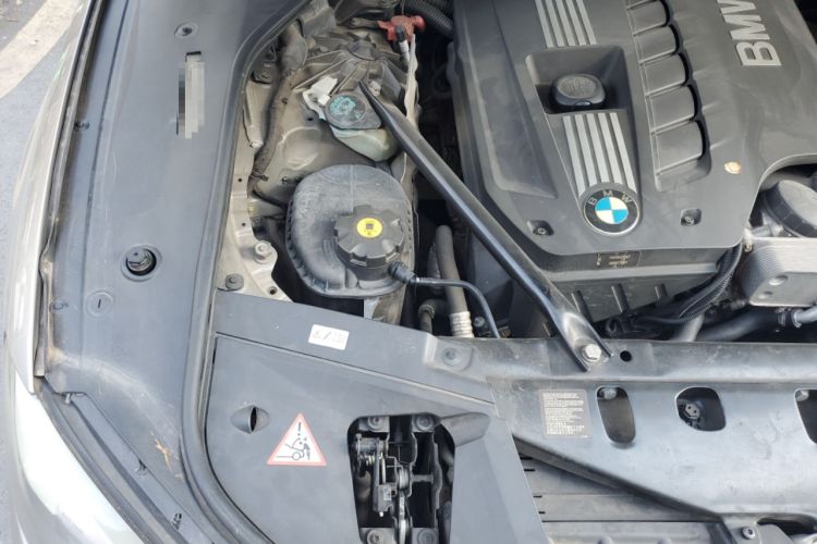 Used BMW 7 Series 2009 730Li Leading Model Engine Bay Right
