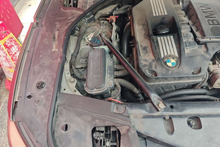 Used BMW 7 Series 2009 740Li Luxury Model Engine Bay Right