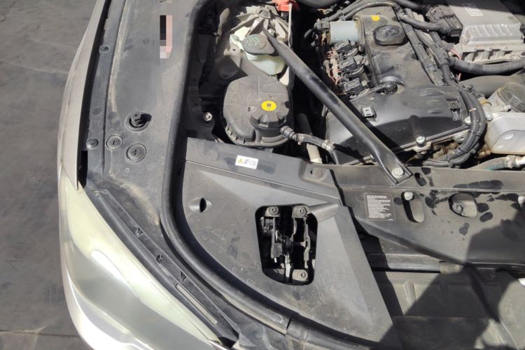 Used BMW 7 Series 2009 730Li Luxury Model Engine Bay Right