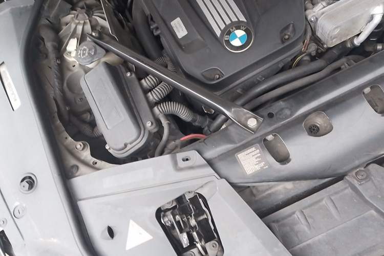 Used BMW 7 Series 2009 740Li Luxury Edition Engine Bay Right
